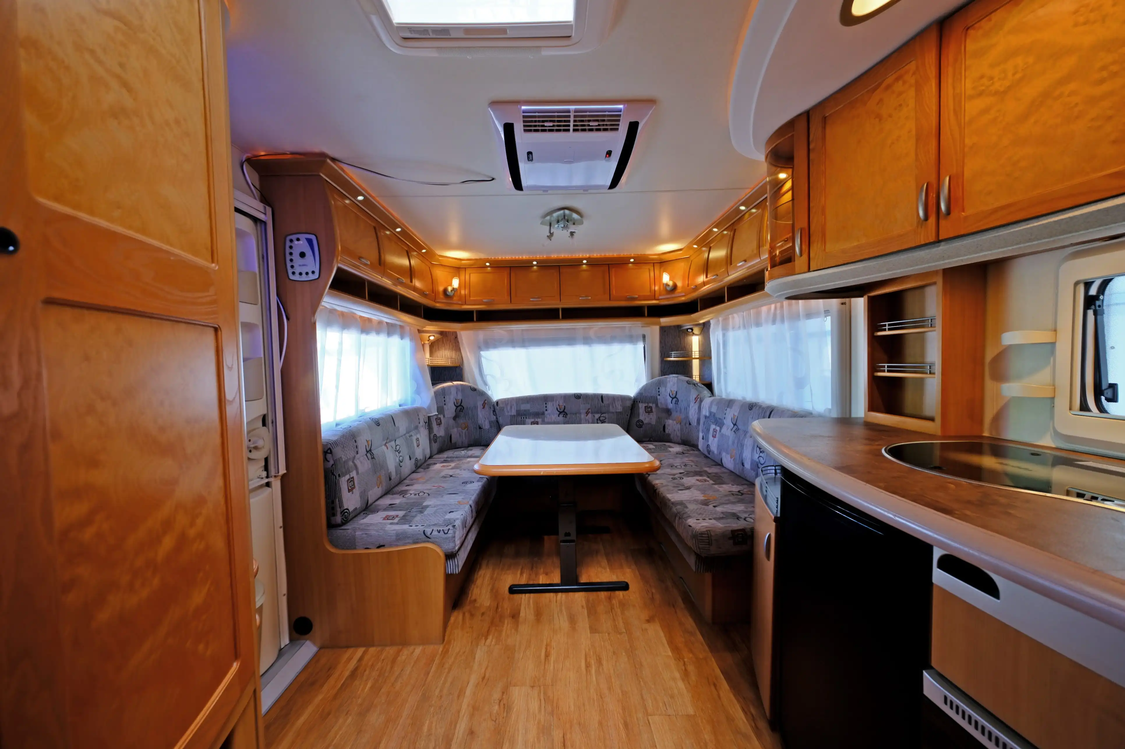 HOBBY Prestige 495 UFE